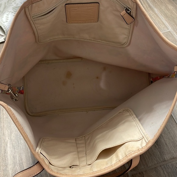 Floral coach tote - Picture 8 of 10